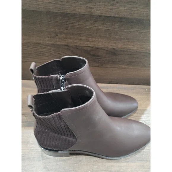 Calvin Klein Women's Deandre Slip-On Casual Booties Dark Brown 9M New